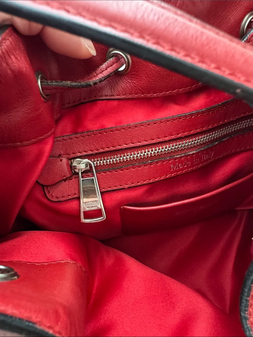 Moschino stylish red