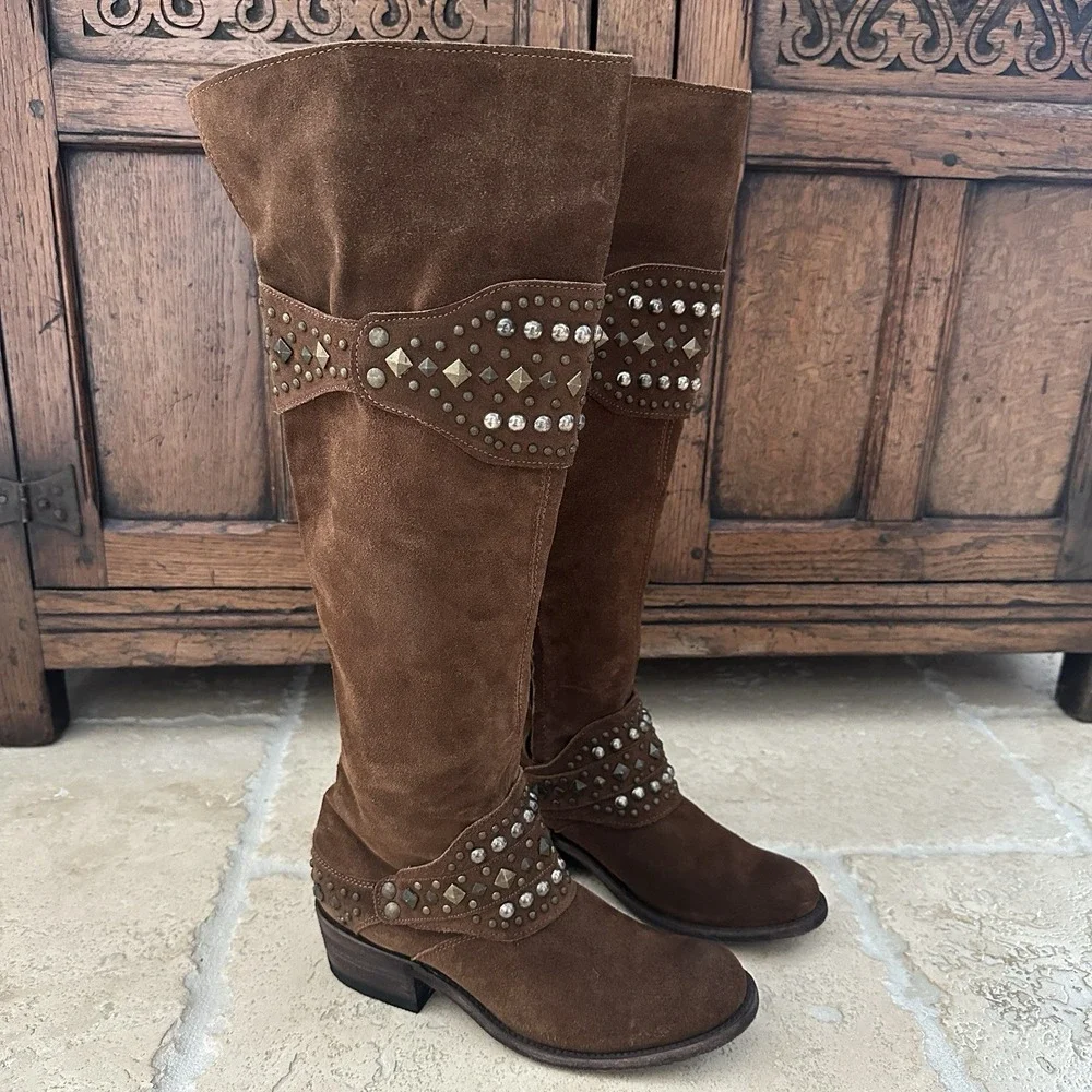 Five Worlds Cordani Sanchez Boots Women's Size 6.5B Suede Leather‎ Above Knee