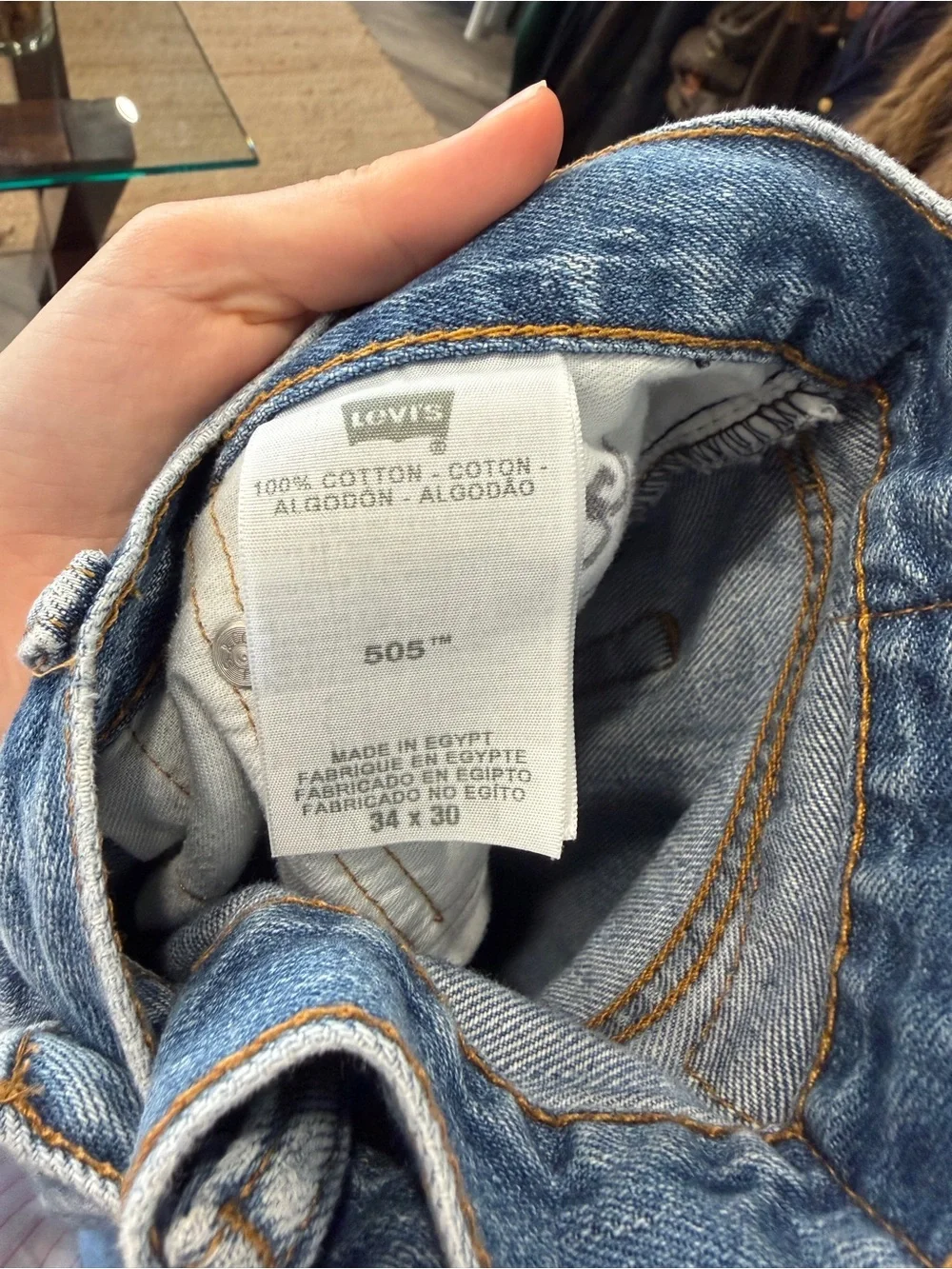 Levis relaxed straight
