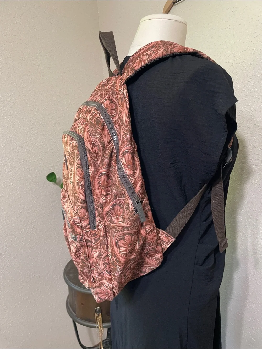 N/A multiple zippered