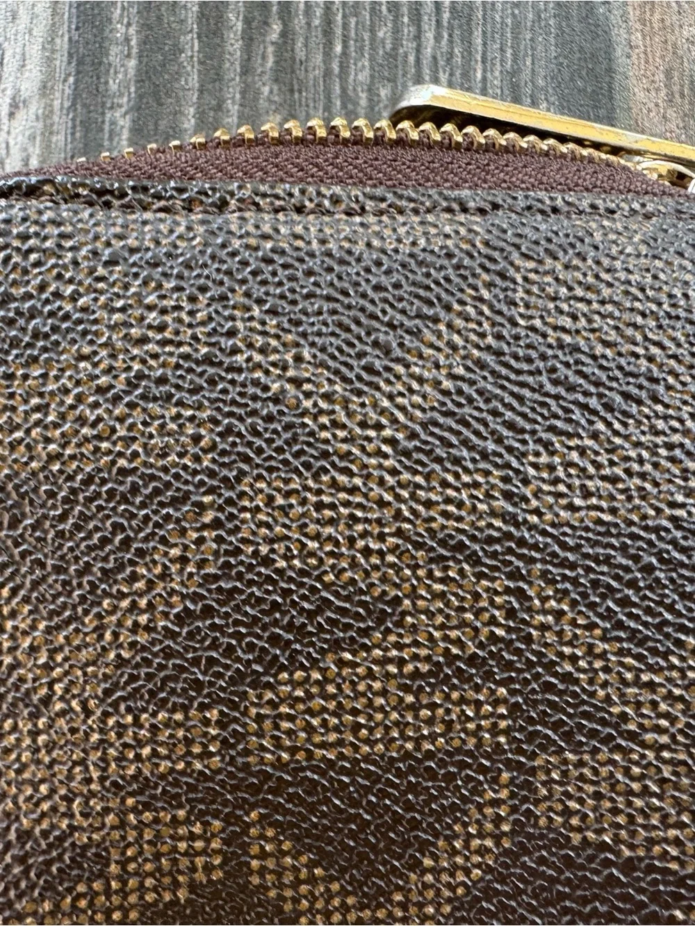 Michael Kors compact michael