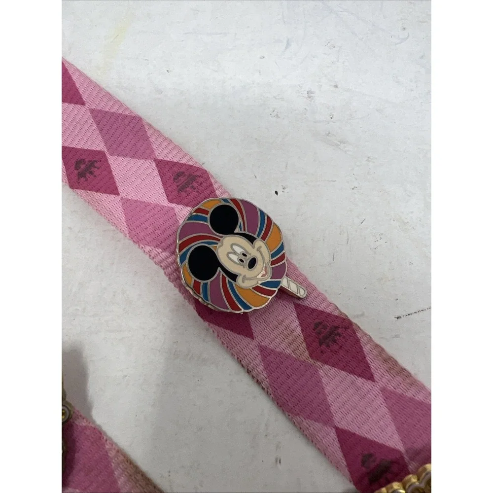 N/A lanyard dirty
