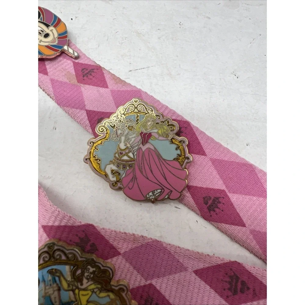 N/A lanyard dirty