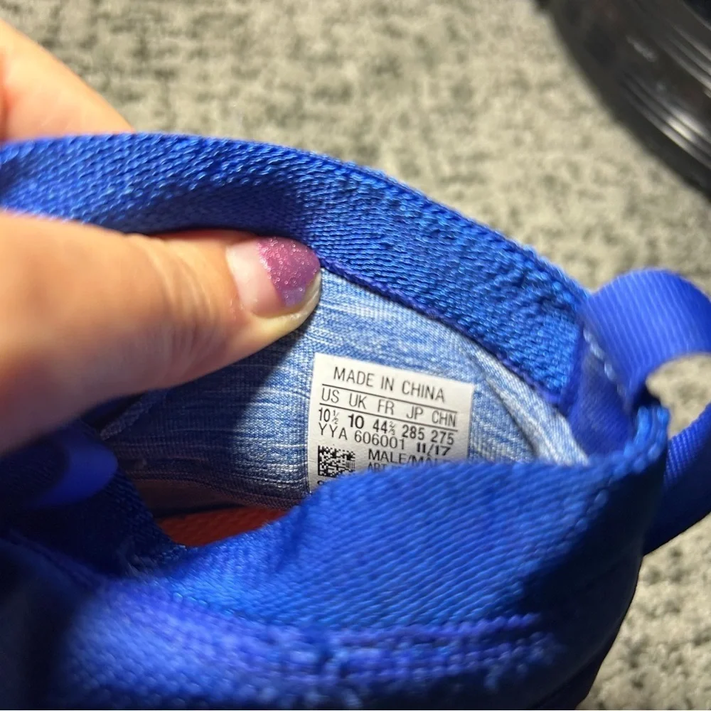 adidas button above has