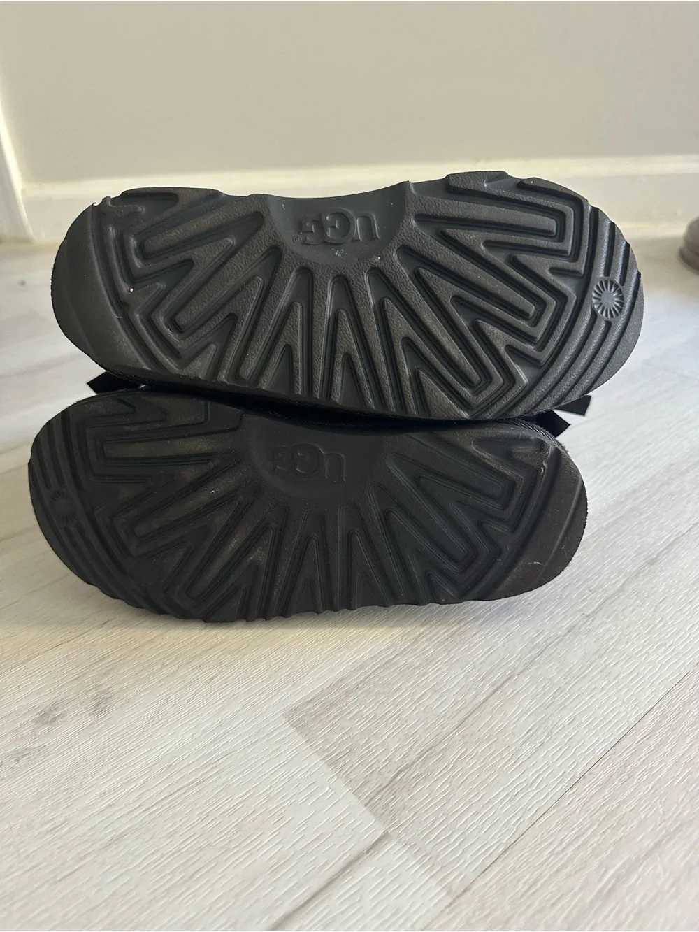 UGG genuine bailey