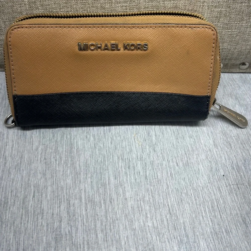Michael Kors Saffiano Leather Zip Around Continental Wallet Tan Black Colorblock