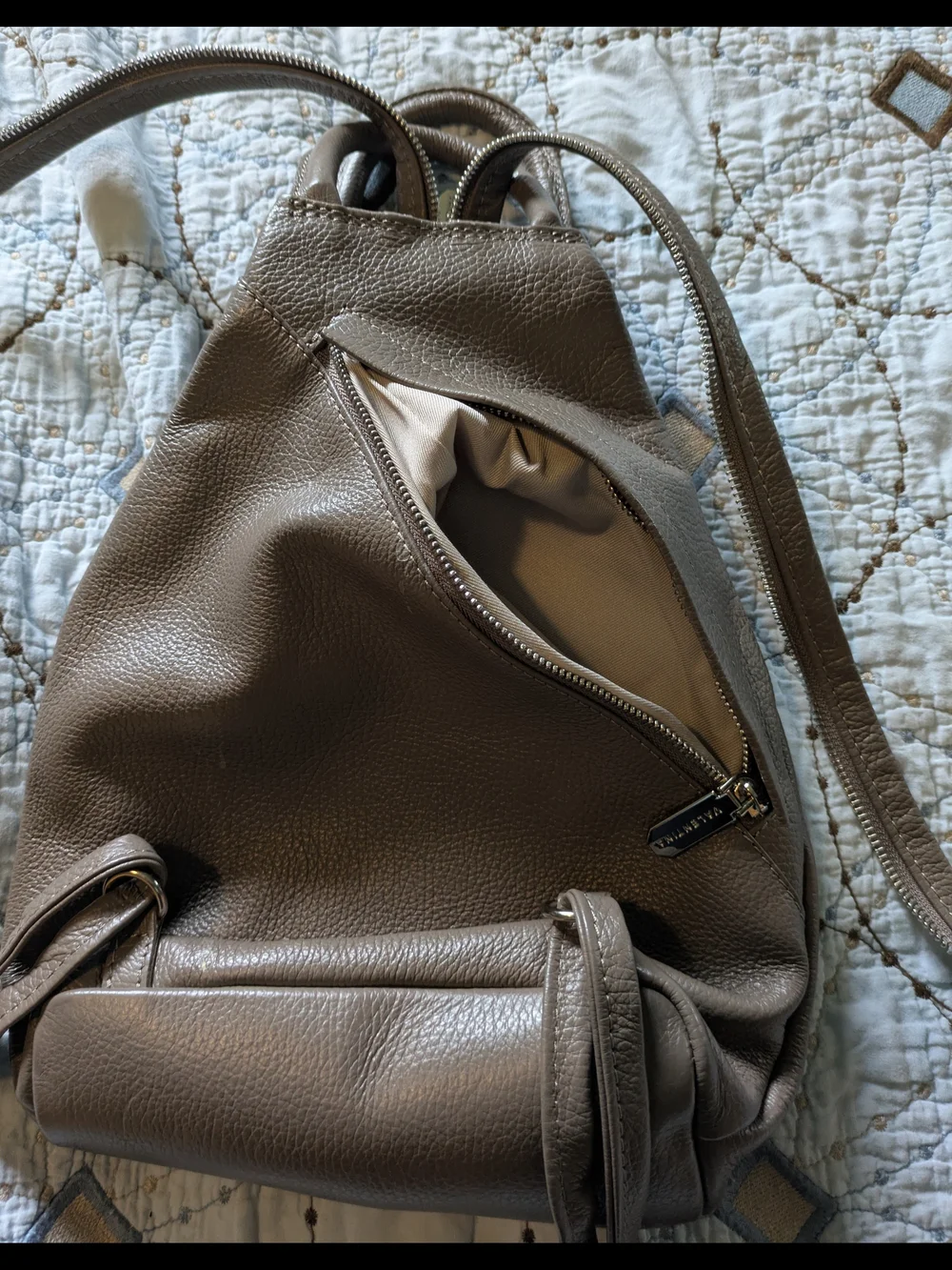 Valentina compact leather