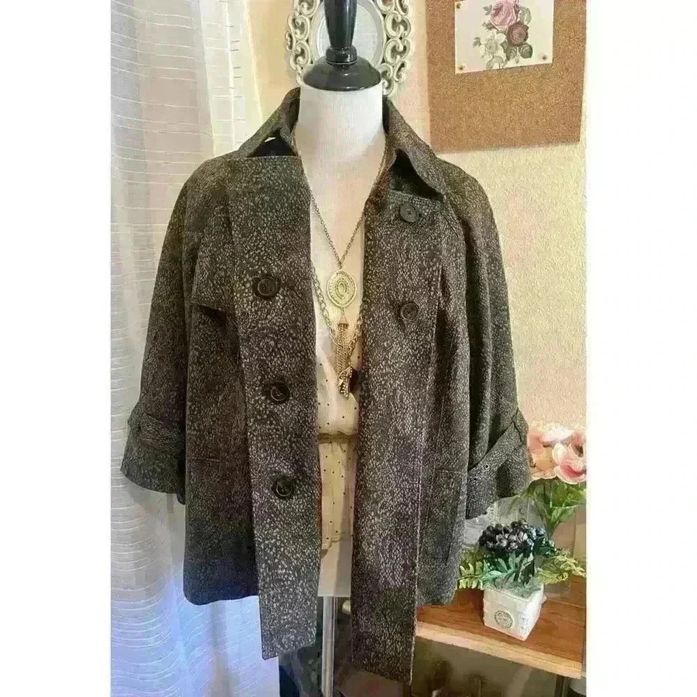 Michael Kors size medium