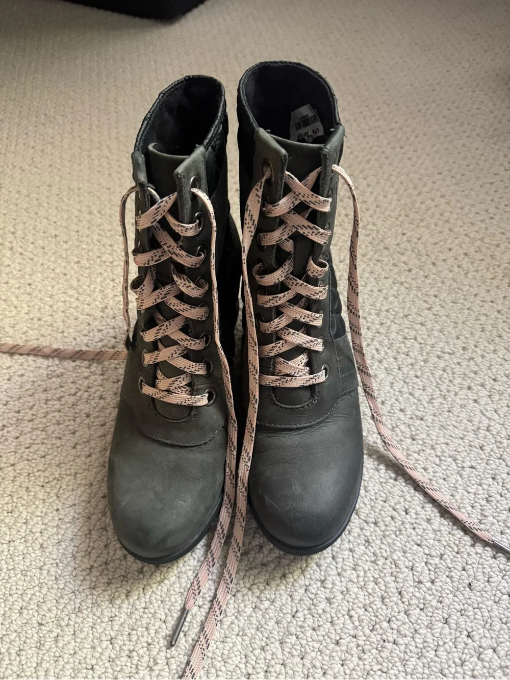Sorel never worn