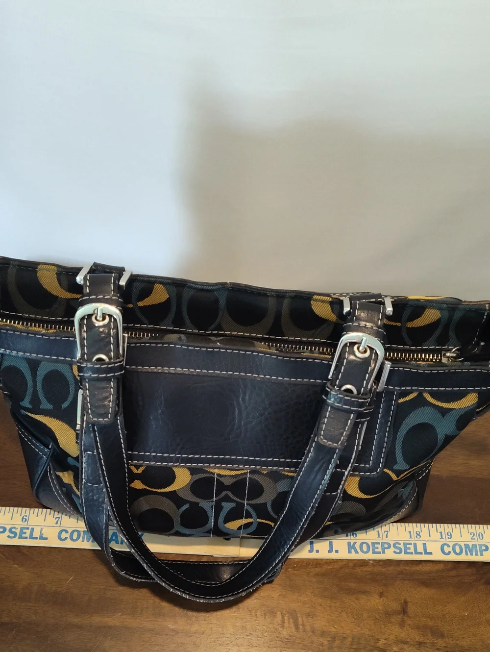Coach shoulder bag