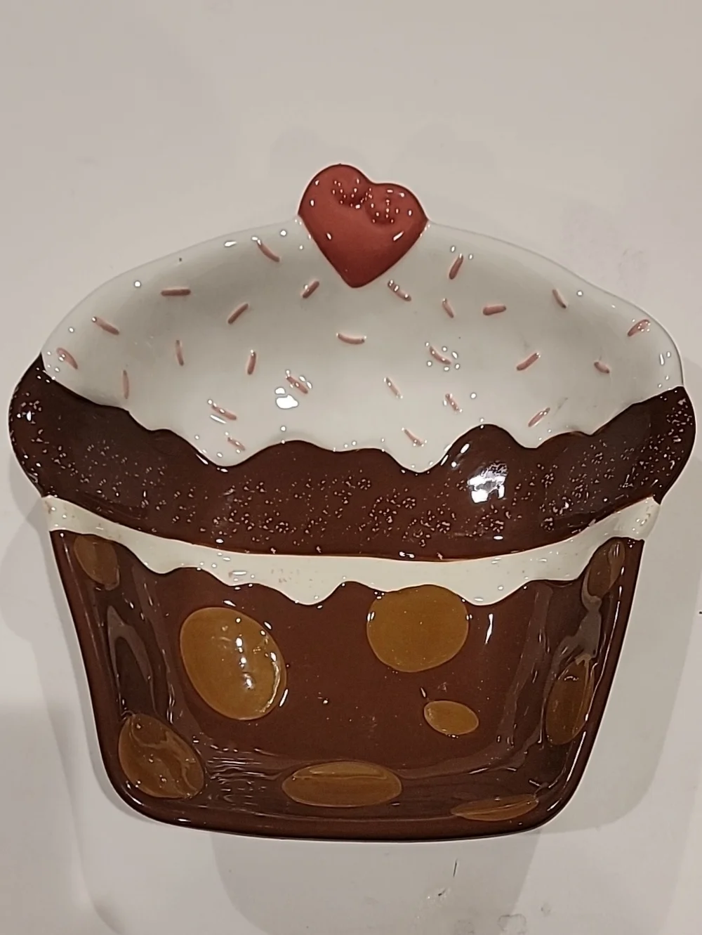 Happy Valentines Day charming cupcake