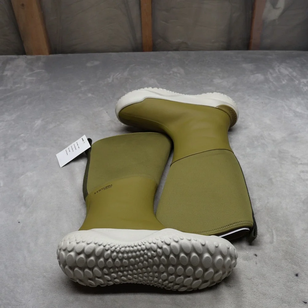 Under Armour few blemish