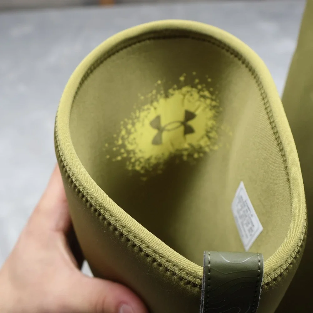 Under Armour few blemish