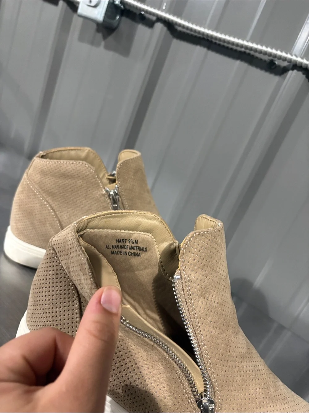 Cushionaire comfortable tan