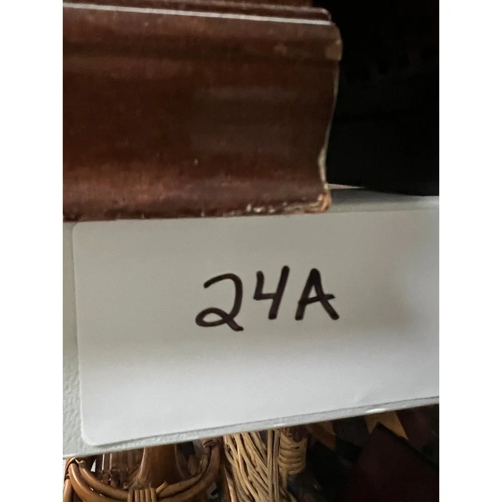 N/A vintage style