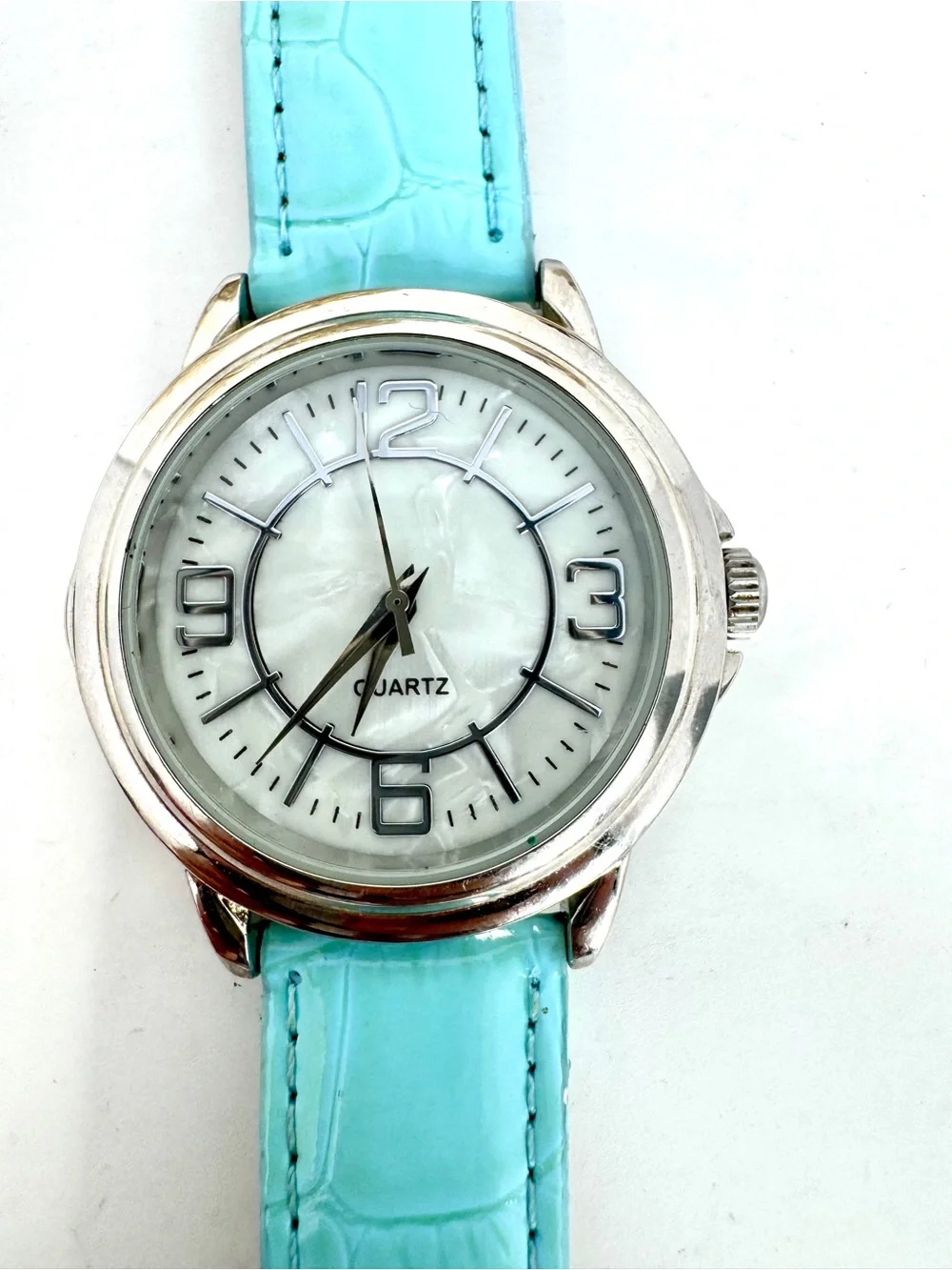 Avon featuring distinctive
