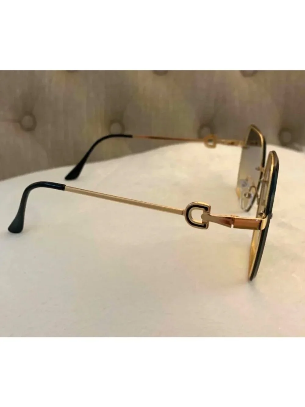 Boutique oversized square