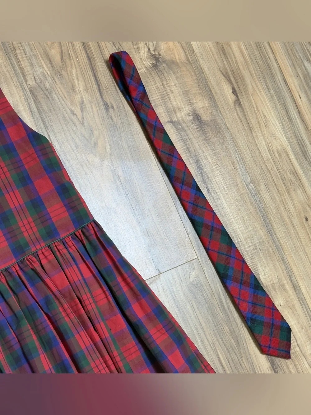 Vtg Lochcarron 100% Wool Neck Tie Striped Scotland w/matching women's Dress sz S
