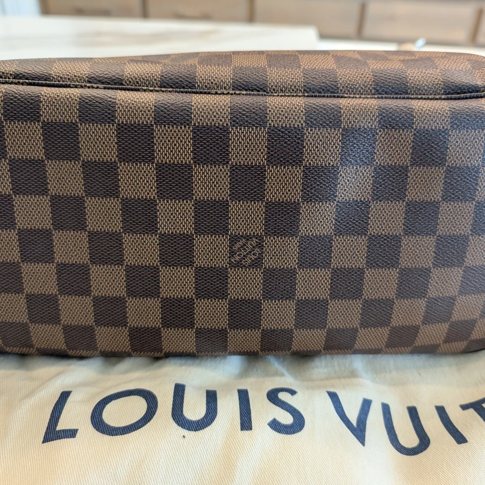 Louis Vuitton authentic louis
