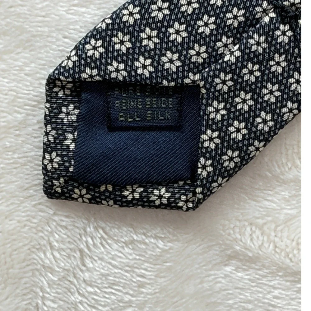 Barneys New York barneys new