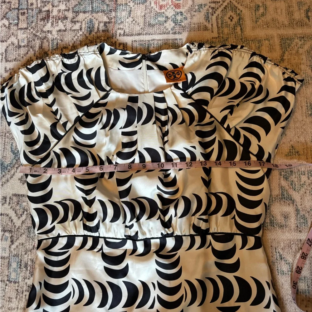 Tory Burch cream black