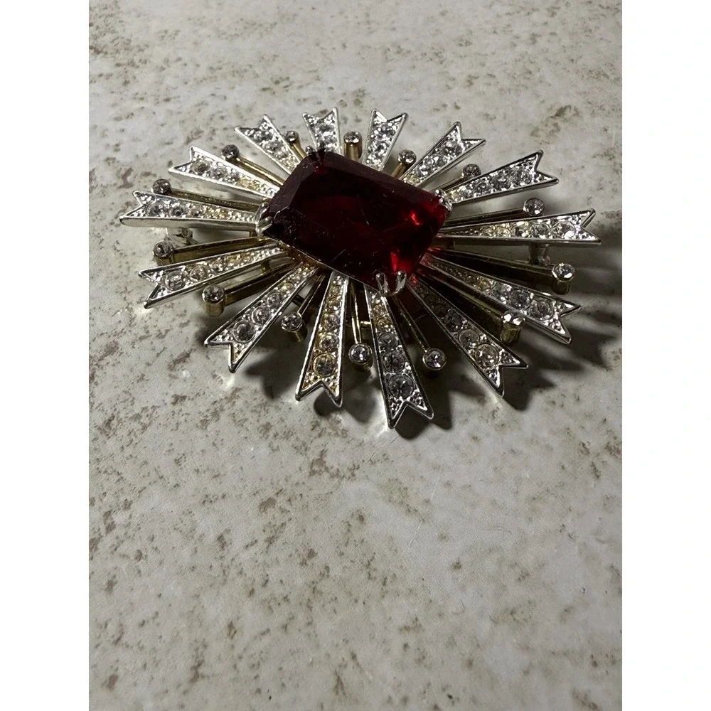Kenneth Jay Lane beautiful piece