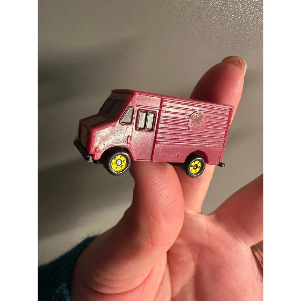 Hot Wheels zoom into