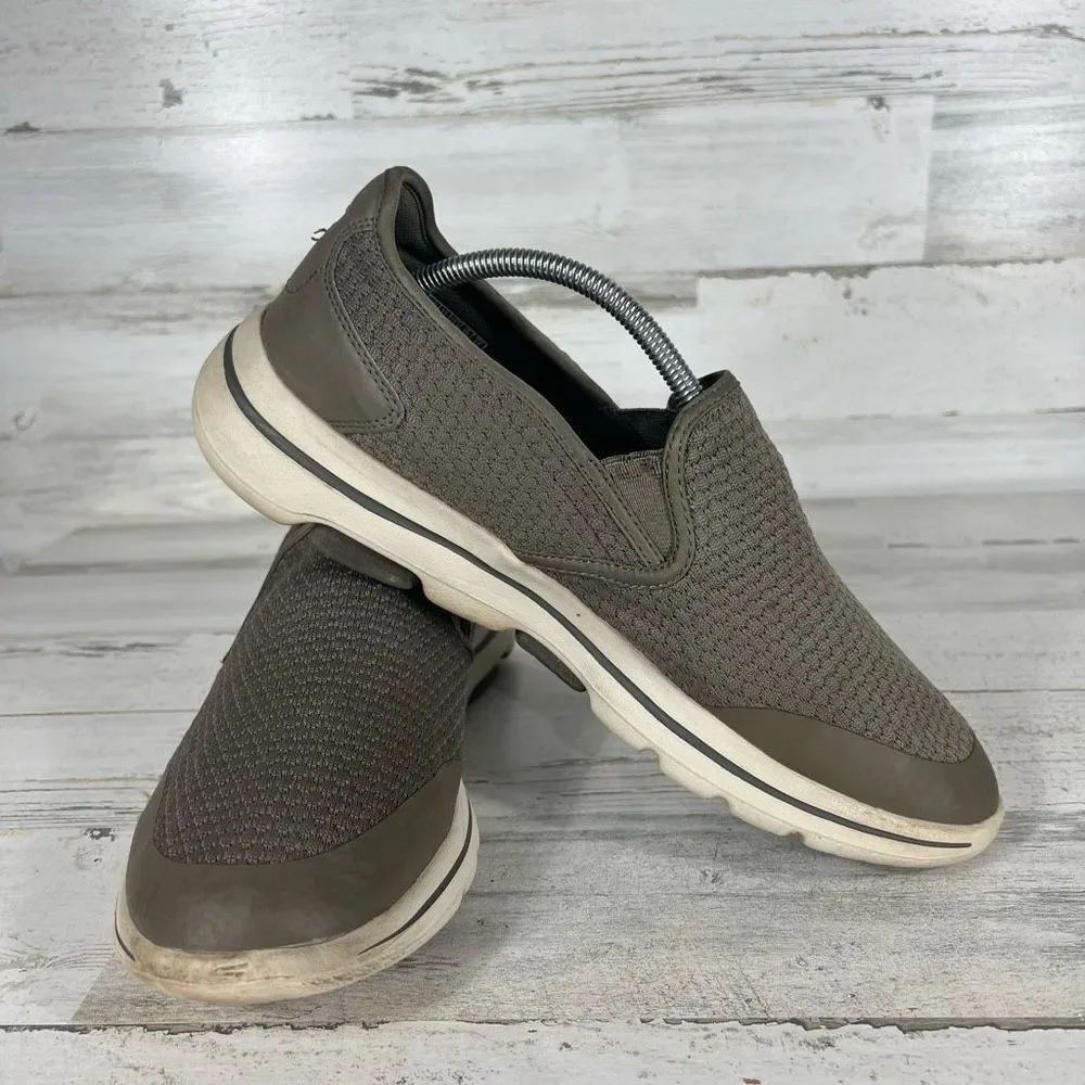 Skechers go walk