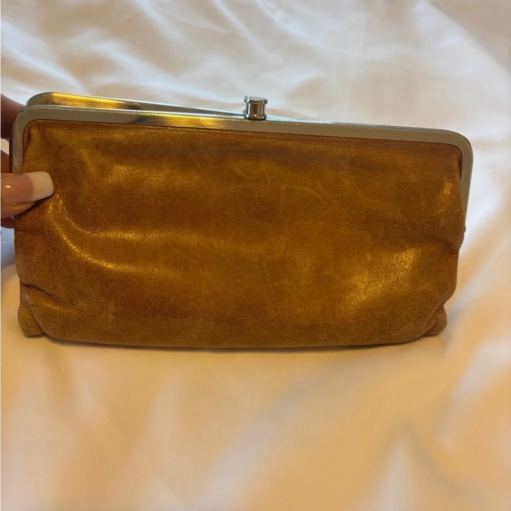 HOBO leather go