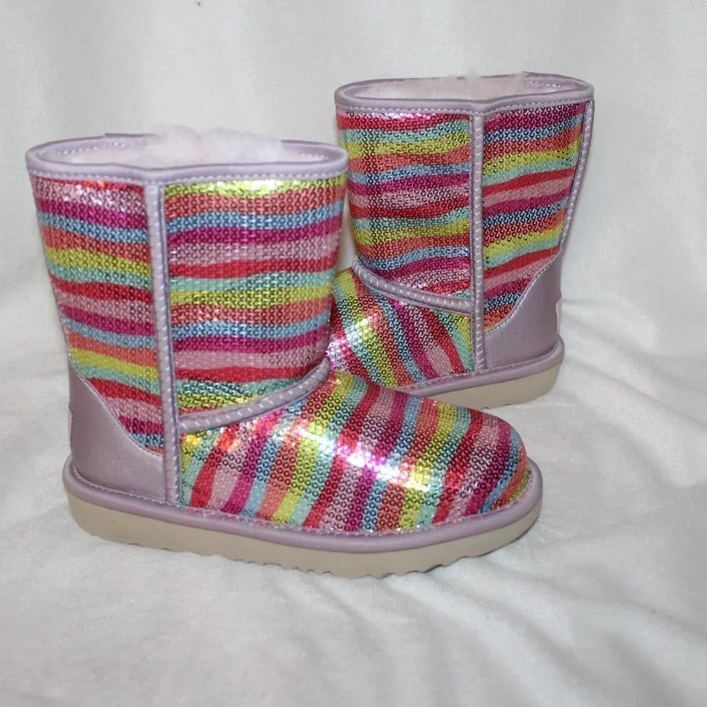 NIB UGG GIRL'S YOUTH SEQUIN RAINBOW CLASSIC SHORT SHEARLING LINED BOOTS‎