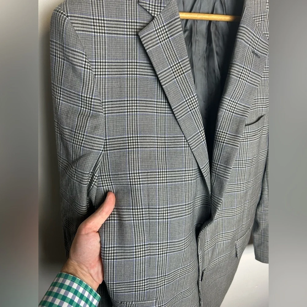 Brooks Brothers very nice
