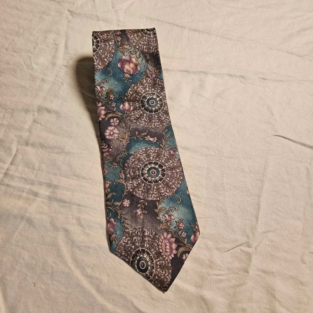 Vintage Bill Blass 100% Silk Tie Teal Purple Gold Floral‎ Paisley Medallion
