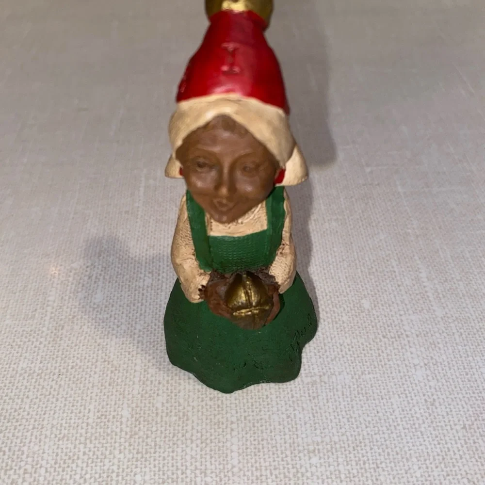 Tom Clark charming handcrafted