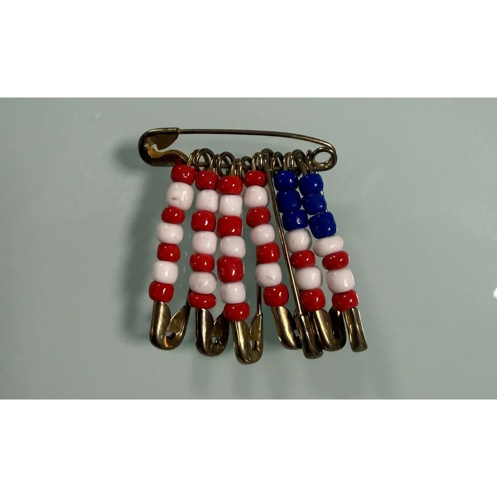 VTG Handmade Beaded USA American‎ Flag Pin Brooch