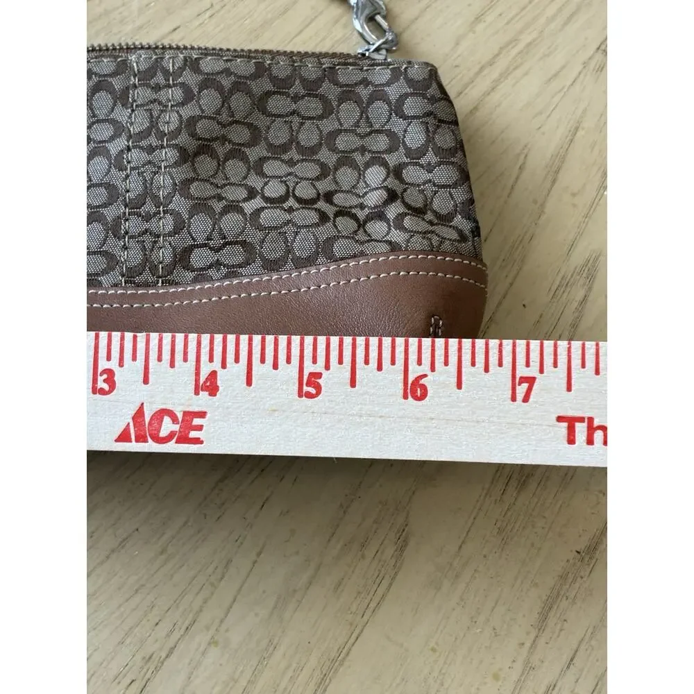 Coach vtg signature