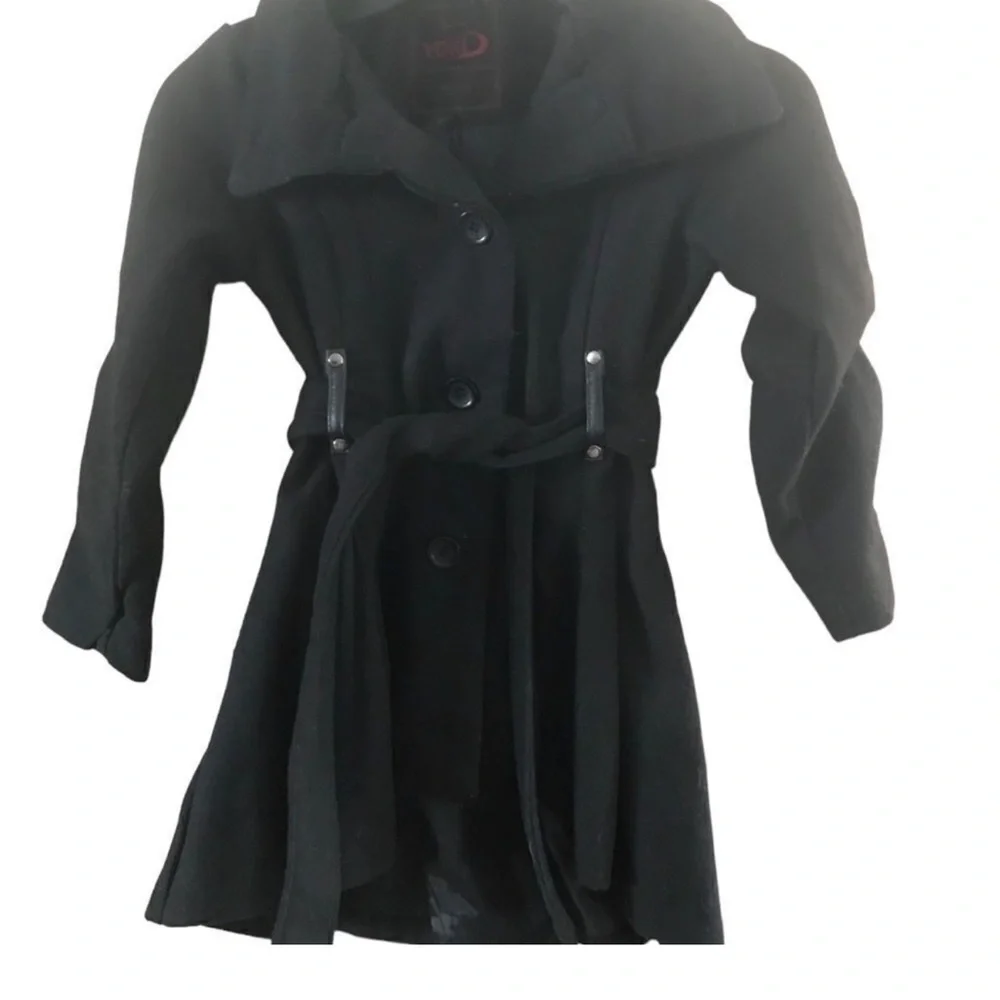 Yoki elegant black