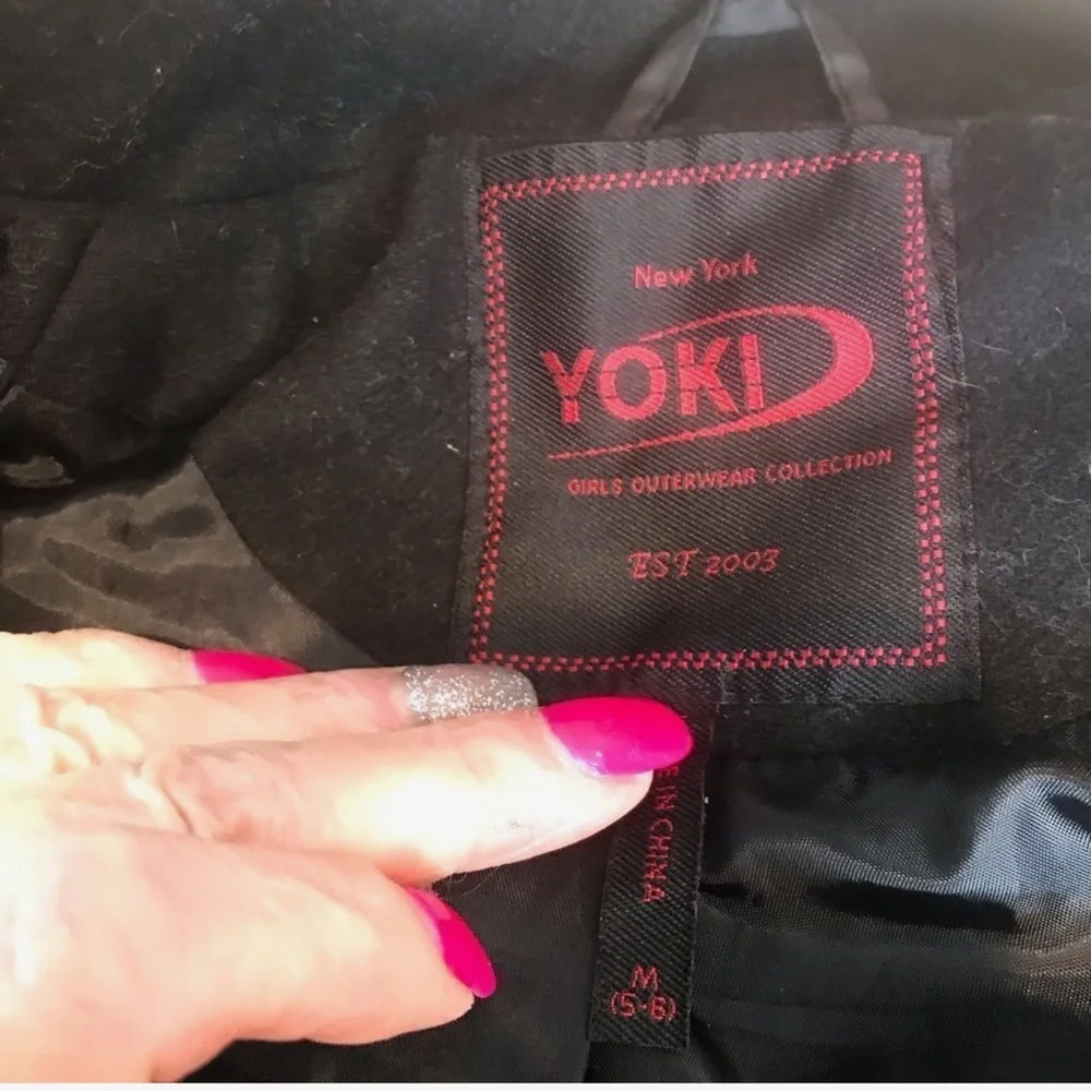 Yoki elegant black