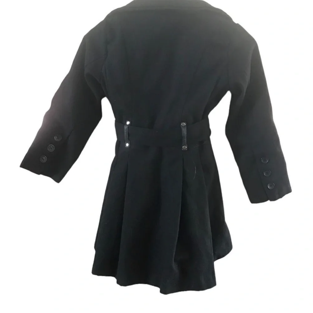 Yoki elegant black