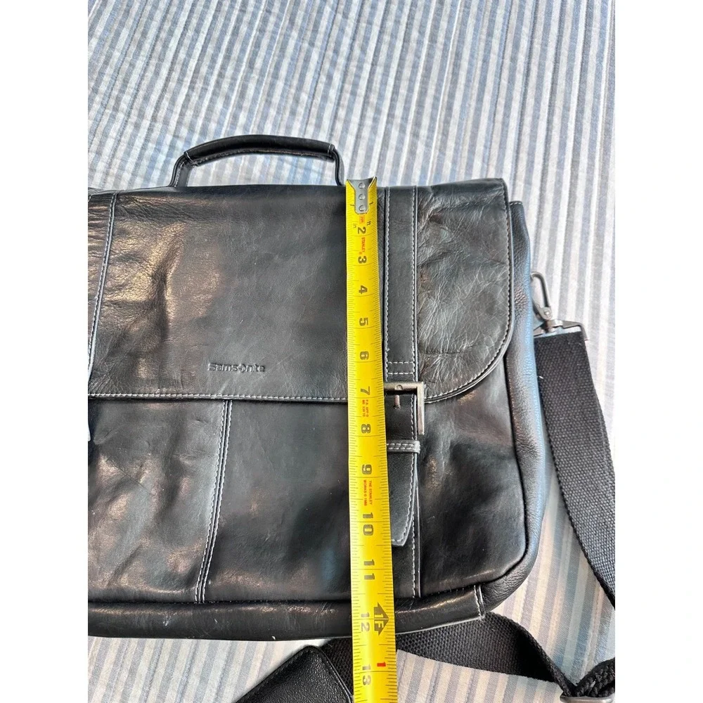 Samsonite columbian leather