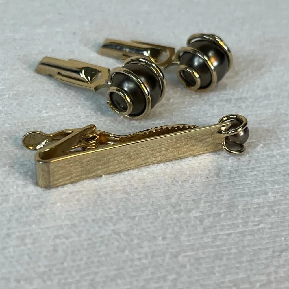 SWANK vintage gold