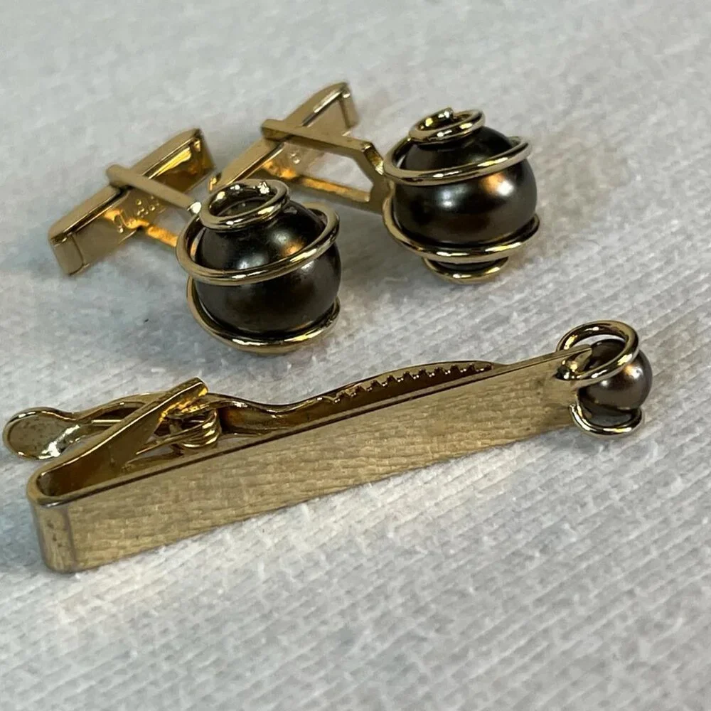 SWANK vintage gold