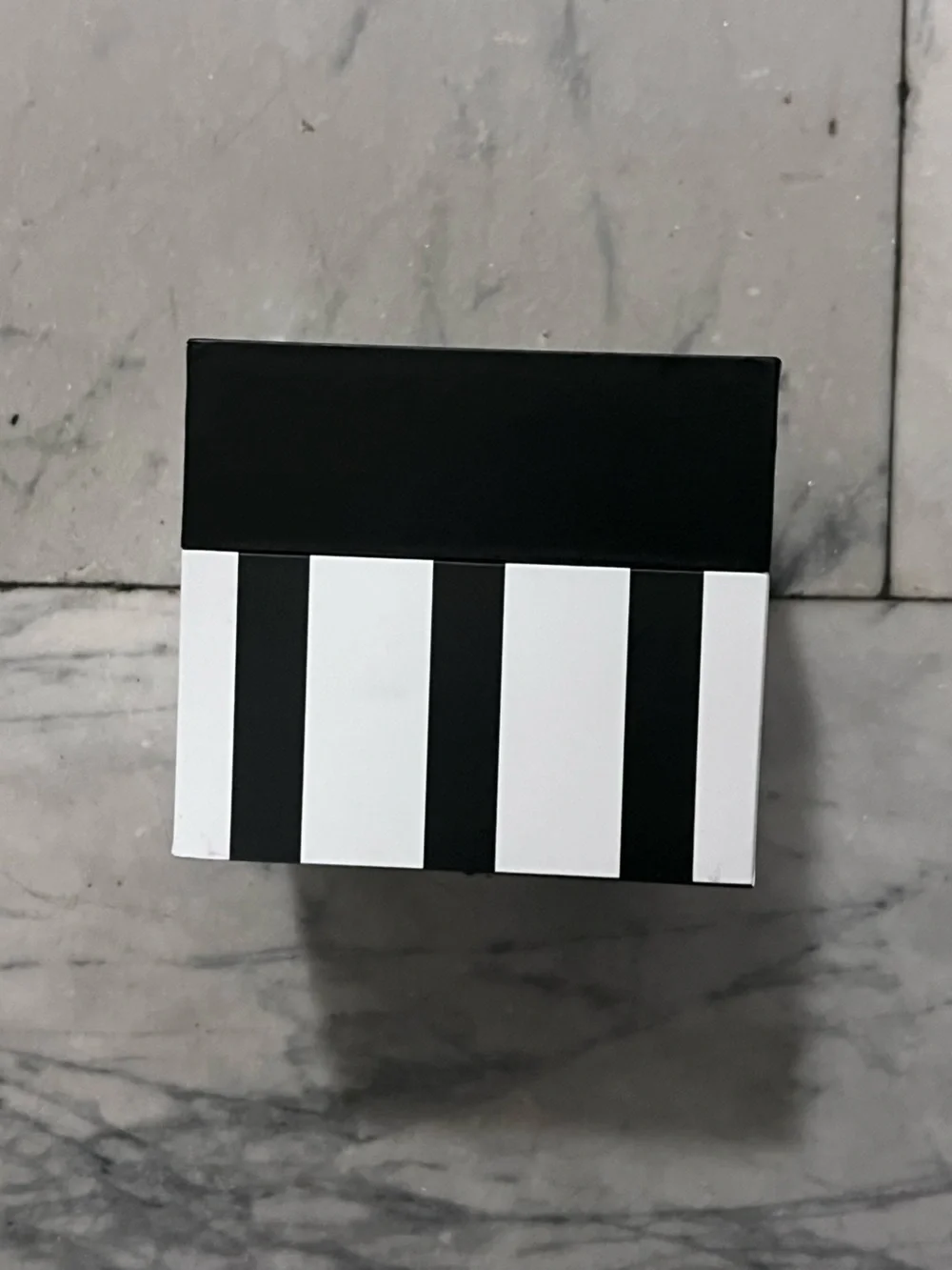 Jessica Carlyle elegant silver
