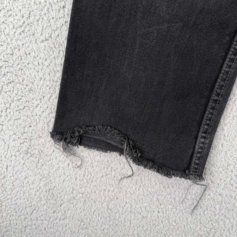 Levis material measurements series