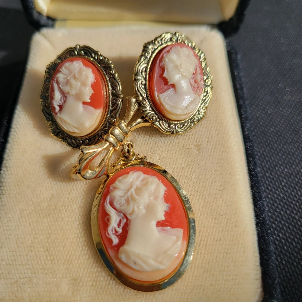 N/A elegant cameo