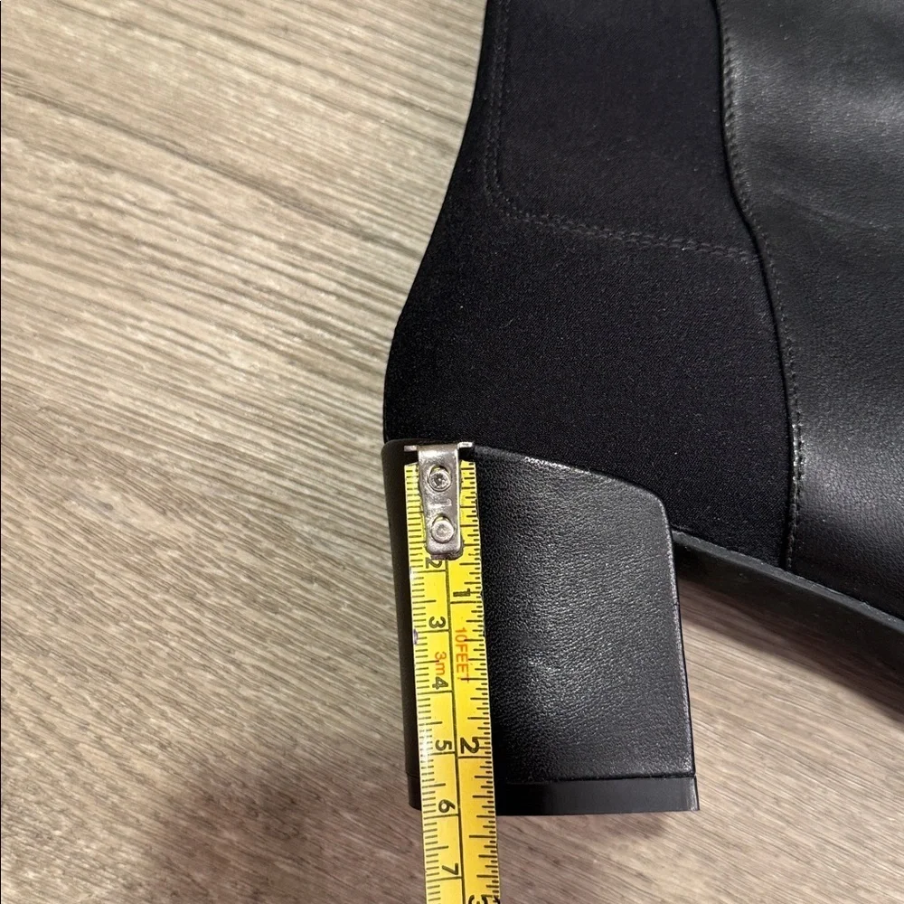 Stuart Weitzman sleek stylish