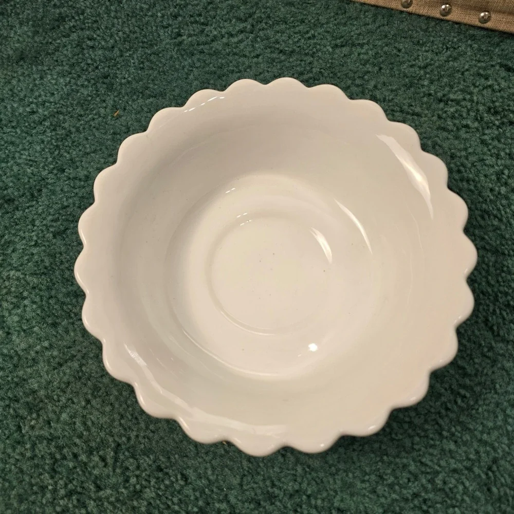 Fenton vintage milk