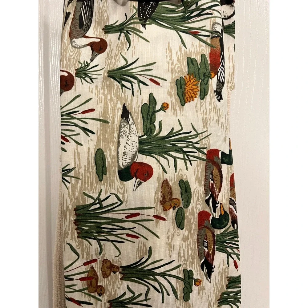 N/A colors cattails brown