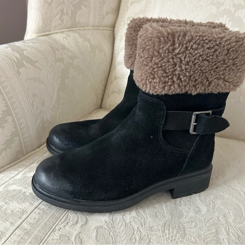 UGG new without