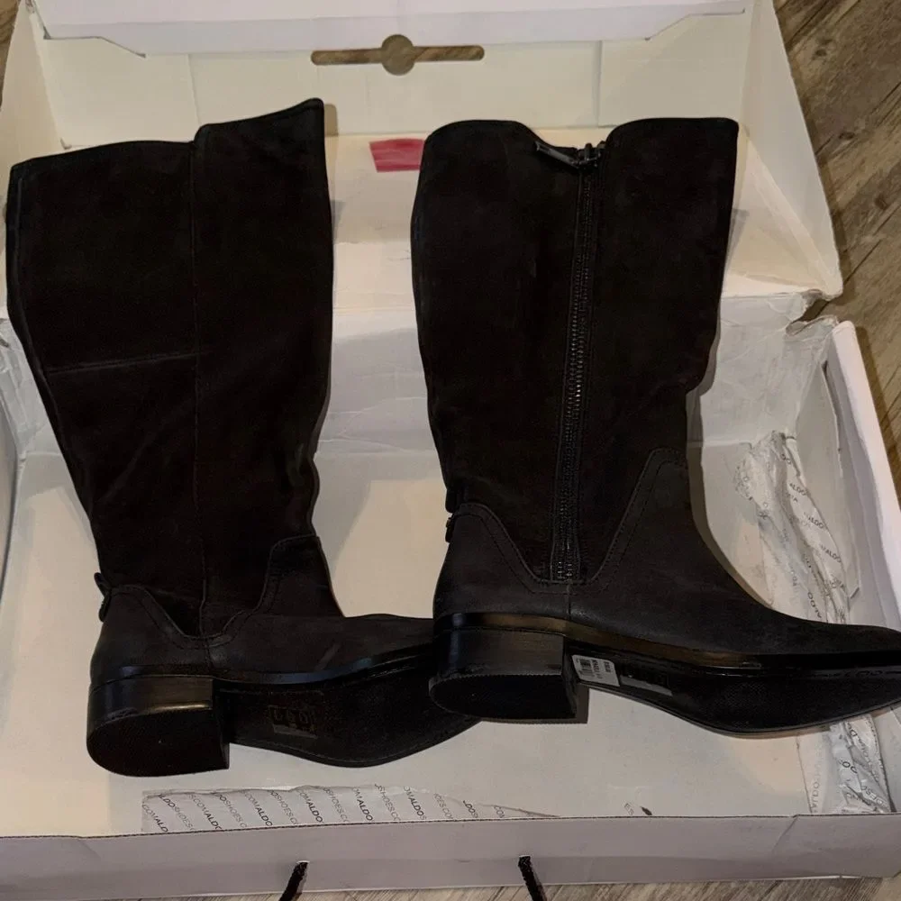 Aldo sleek knee