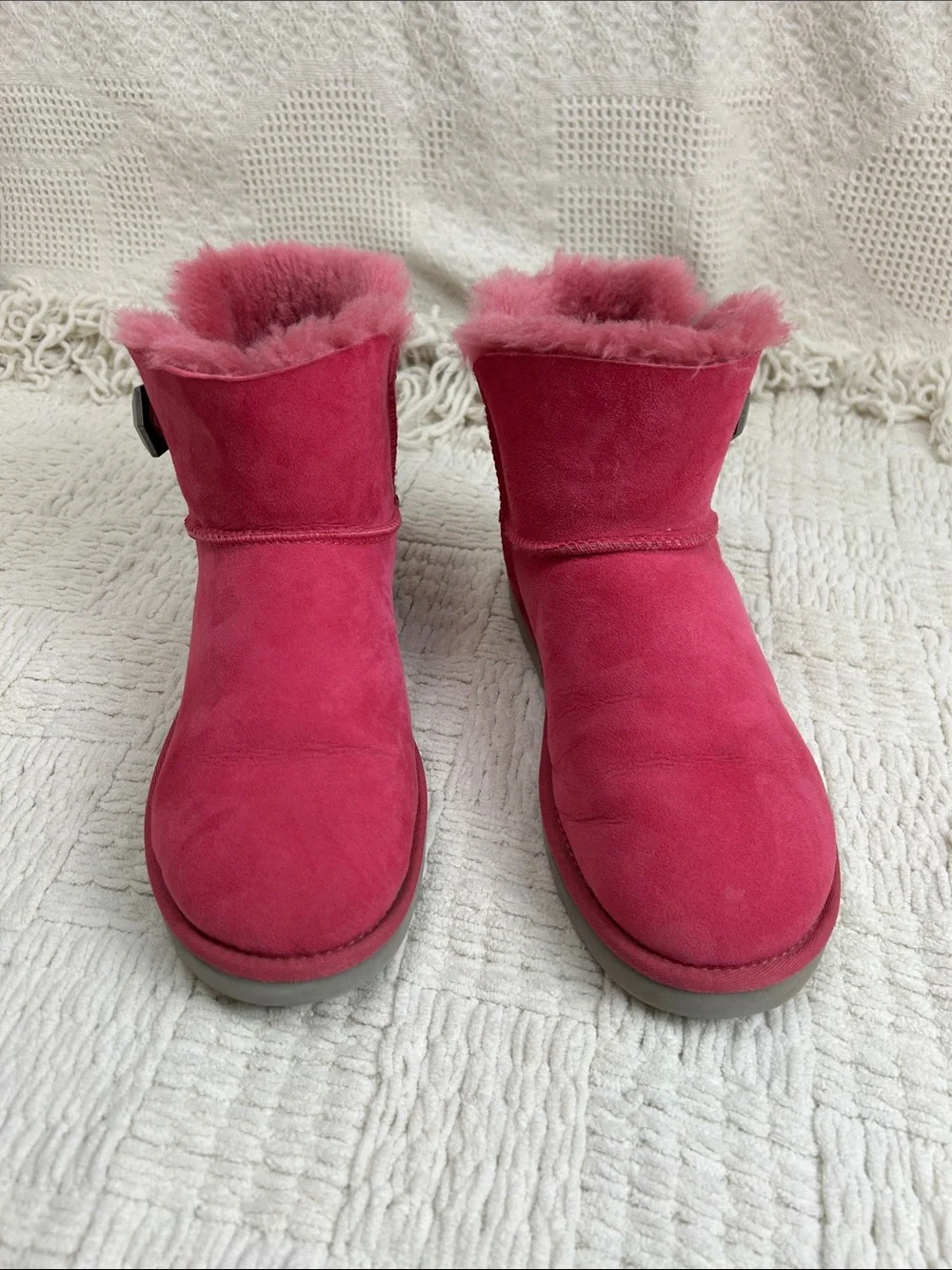 UGG *** carefully
